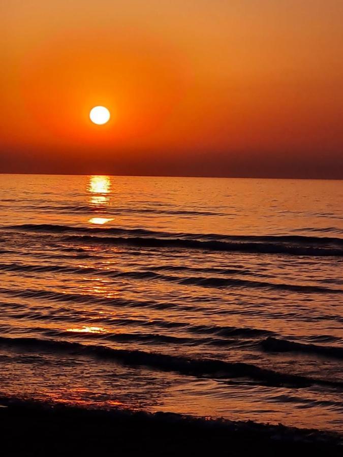 Alex Beach Apartment 31 Ларнака Екстериор снимка