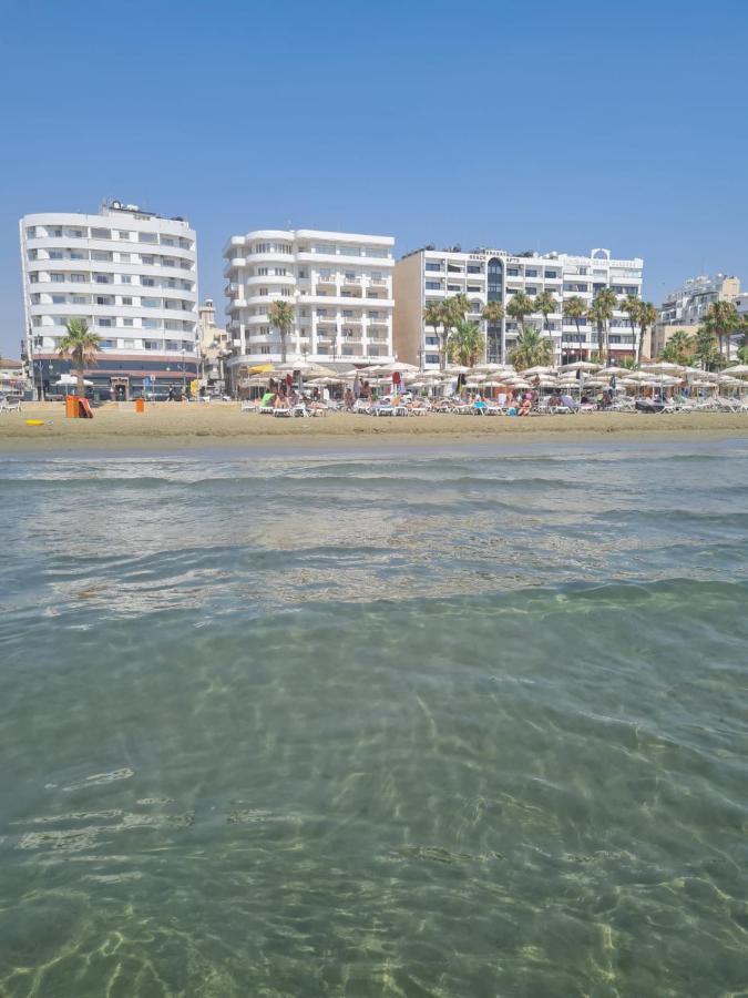 Alex Beach Apartment 31 Ларнака Екстериор снимка
