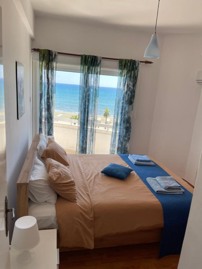 Alex Beach Apartment 31 Ларнака Екстериор снимка