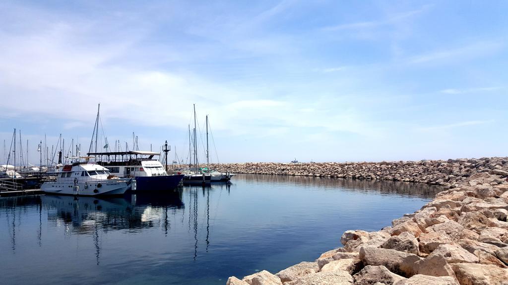 Alex Beach Apartment 31 Ларнака Екстериор снимка