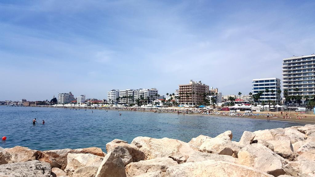 Alex Beach Apartment 31 Ларнака Екстериор снимка