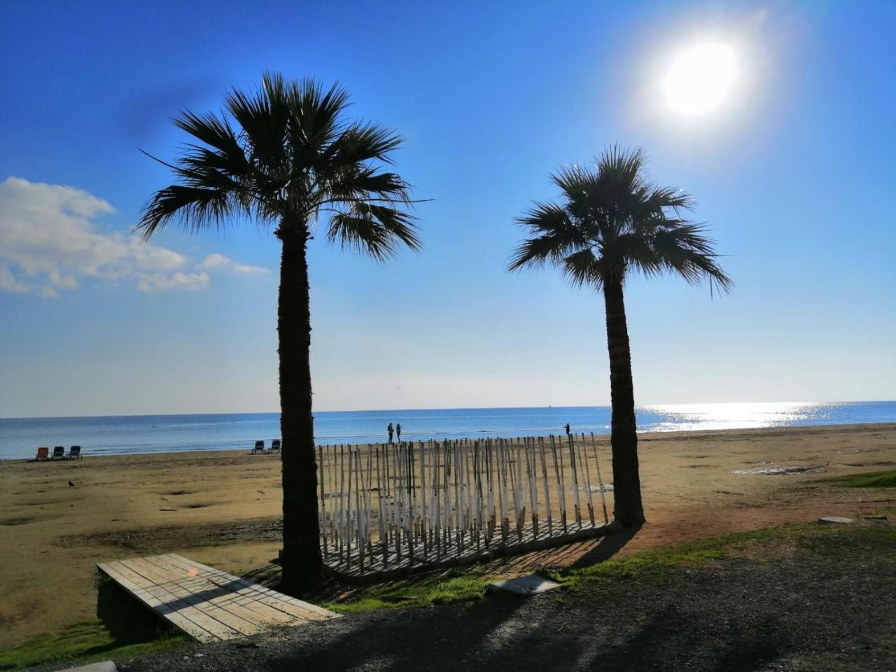 Alex Beach Apartment 31 Ларнака Екстериор снимка